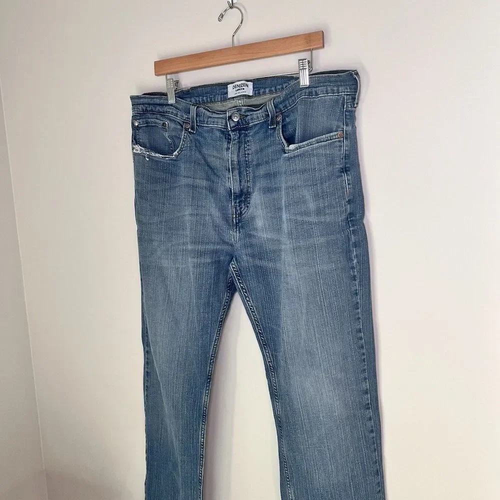 Levis these levi